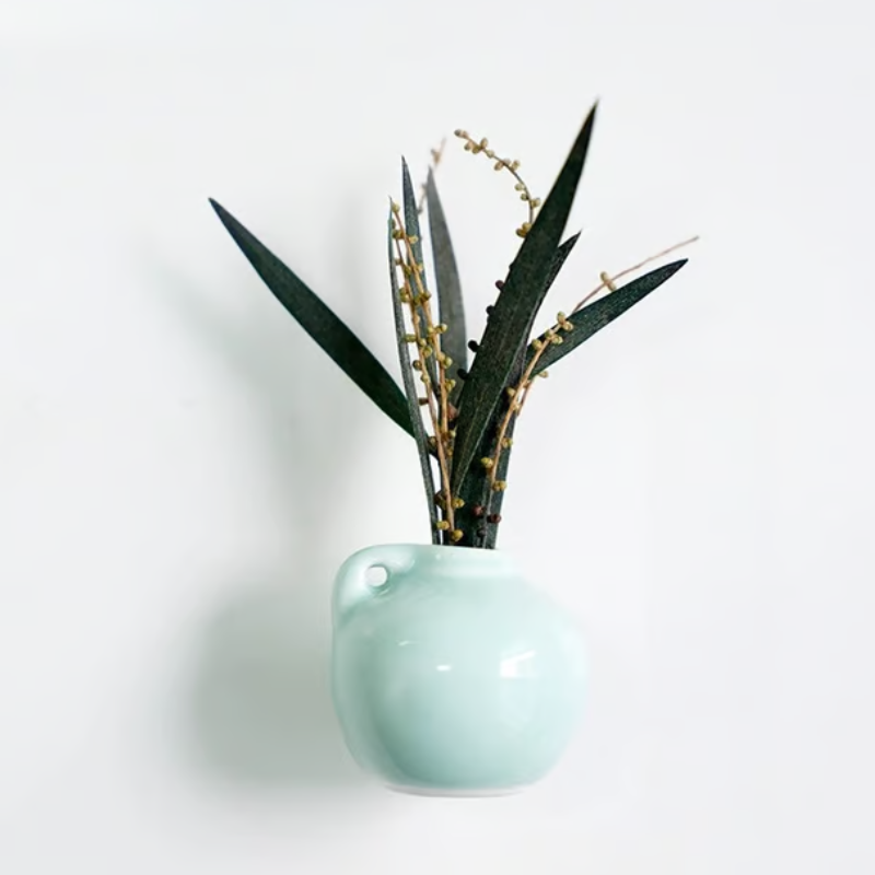 Bloom Magnets™ - 8 Piece Magnetic Vase Set